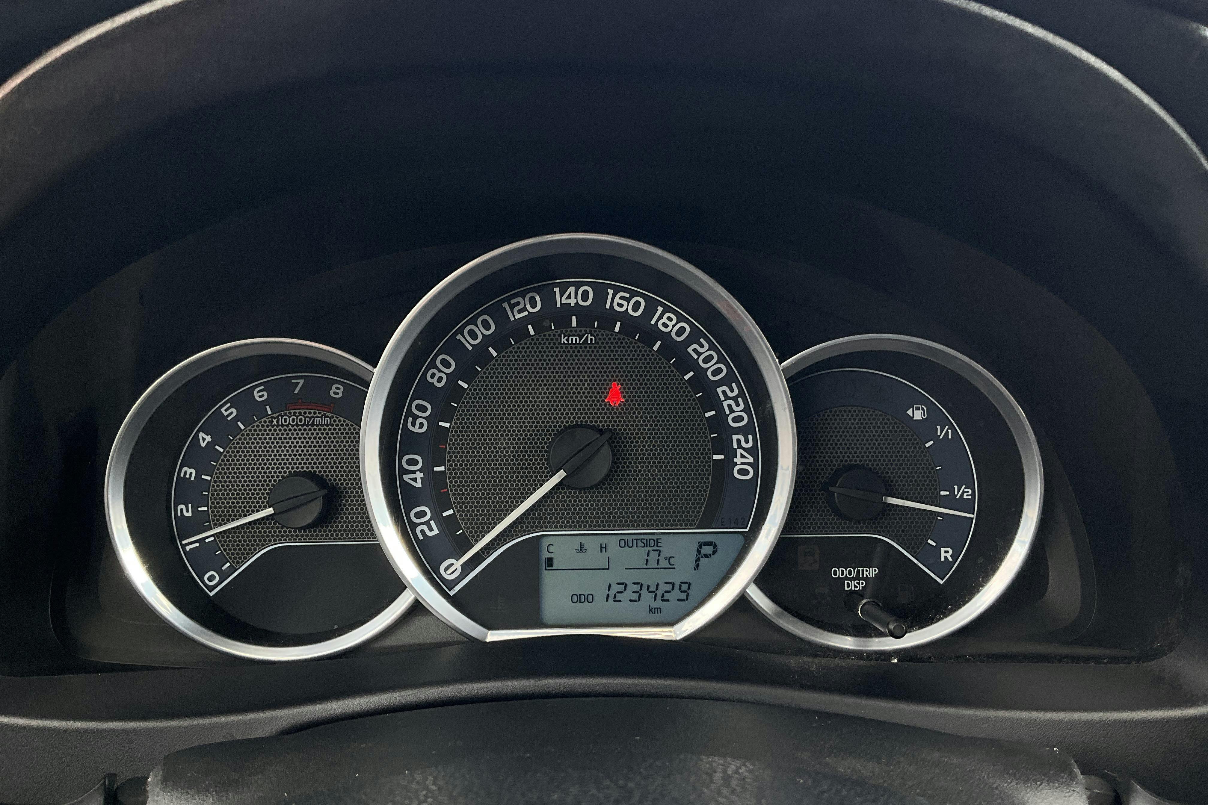 Vehicle Image 10