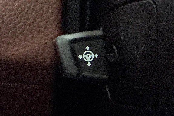 Vehicle Image 26