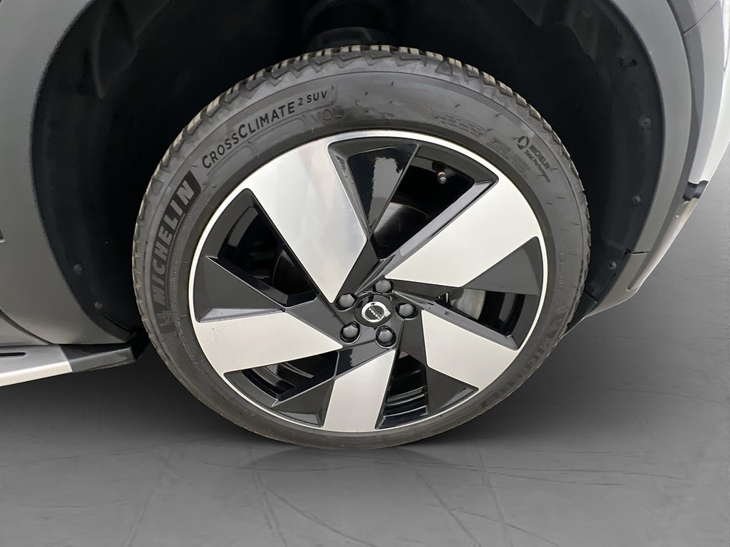 Vehicle Image 37