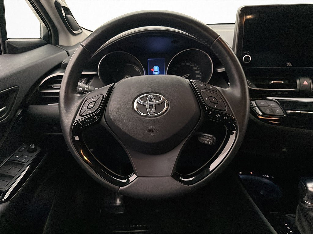 Vehicle Image 13