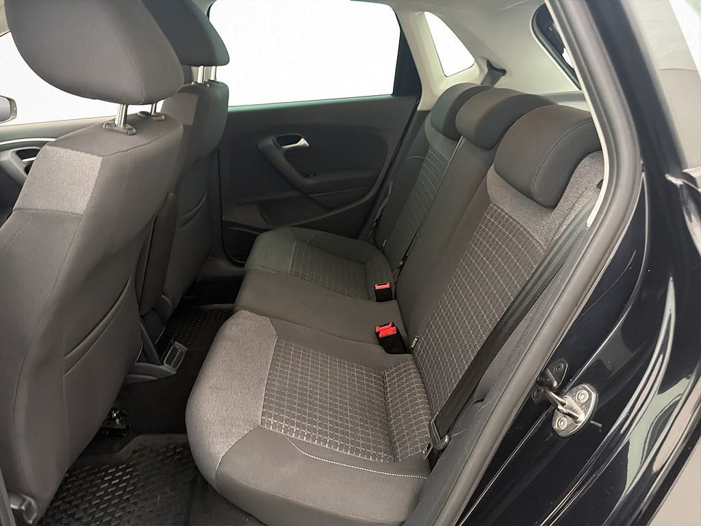 Vehicle Image 17