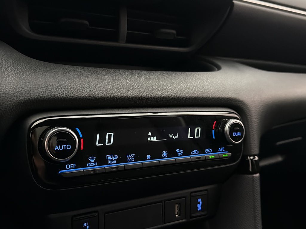 Vehicle Image 22