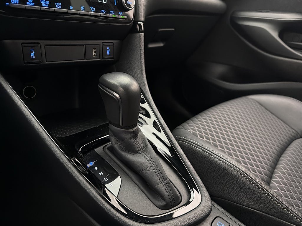 Vehicle Image 23
