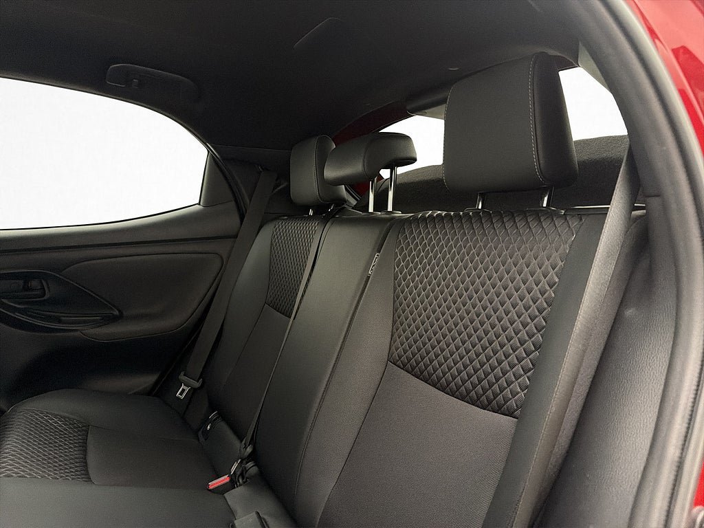 Vehicle Image 28