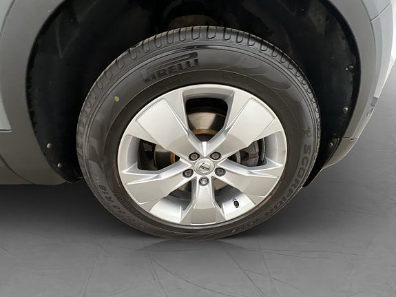 Vehicle Image 38
