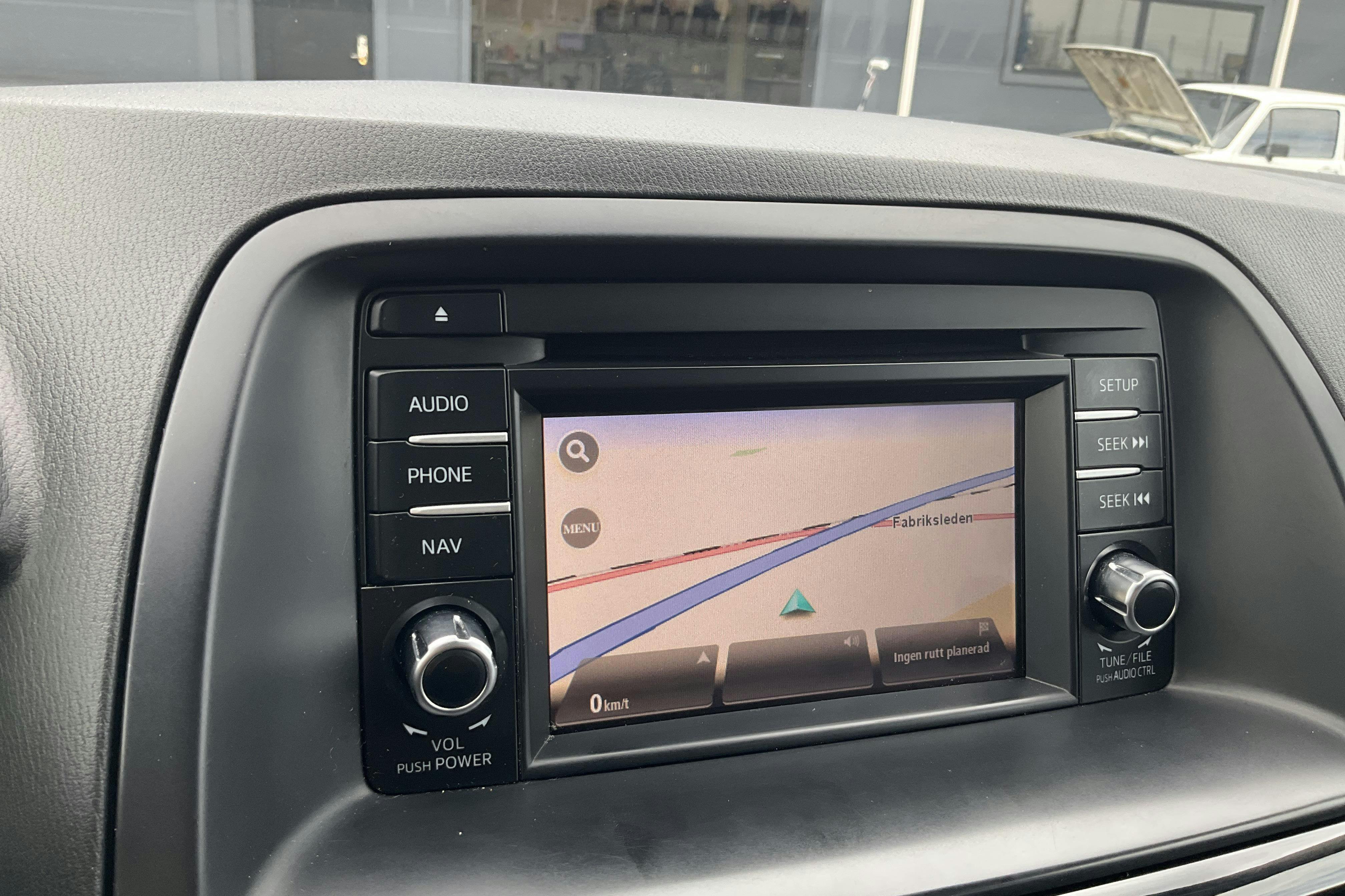 Vehicle Image 11
