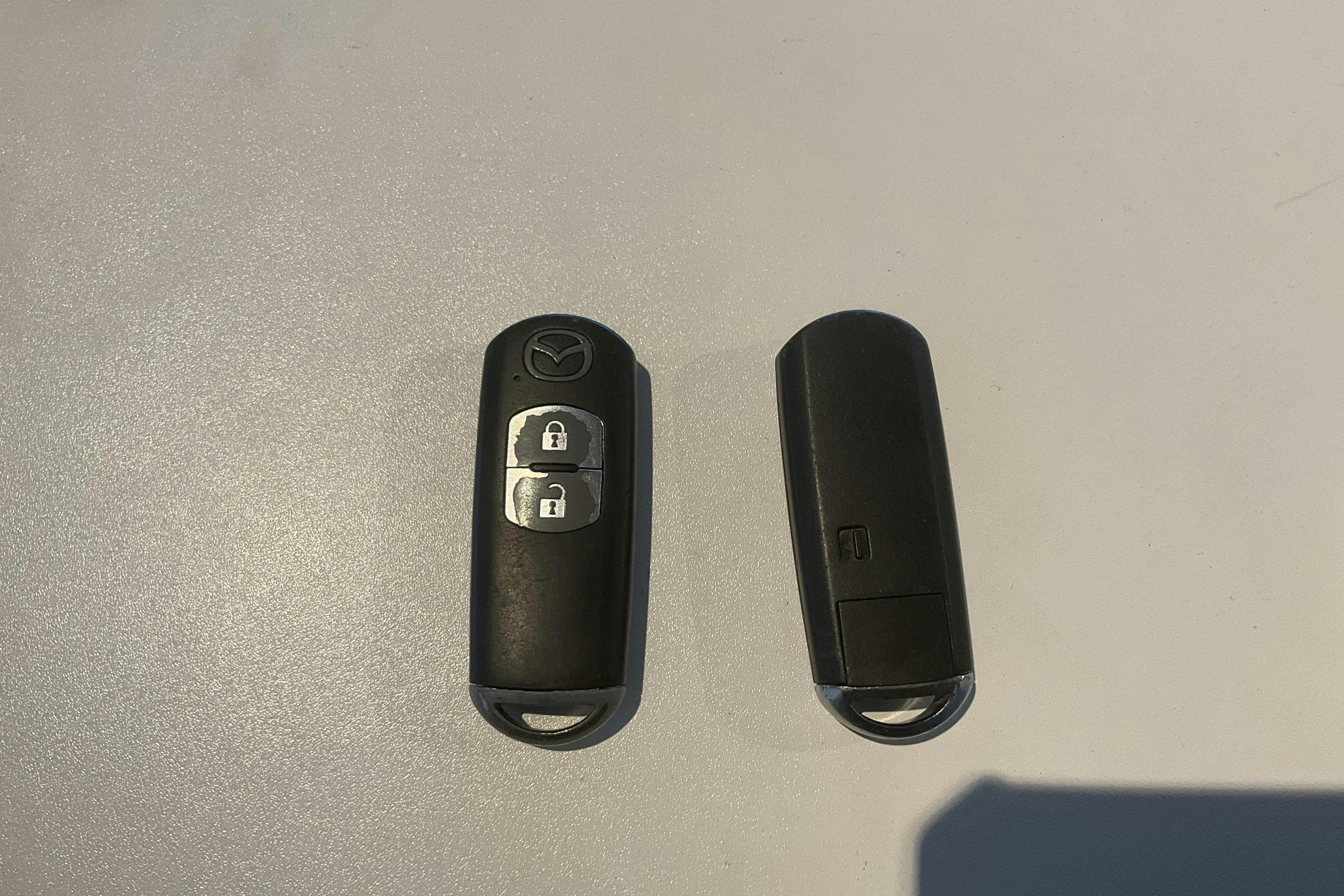 Vehicle Image 16