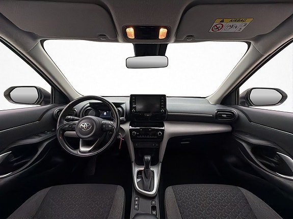 Vehicle Image 12