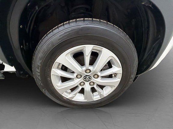 Vehicle Image 30