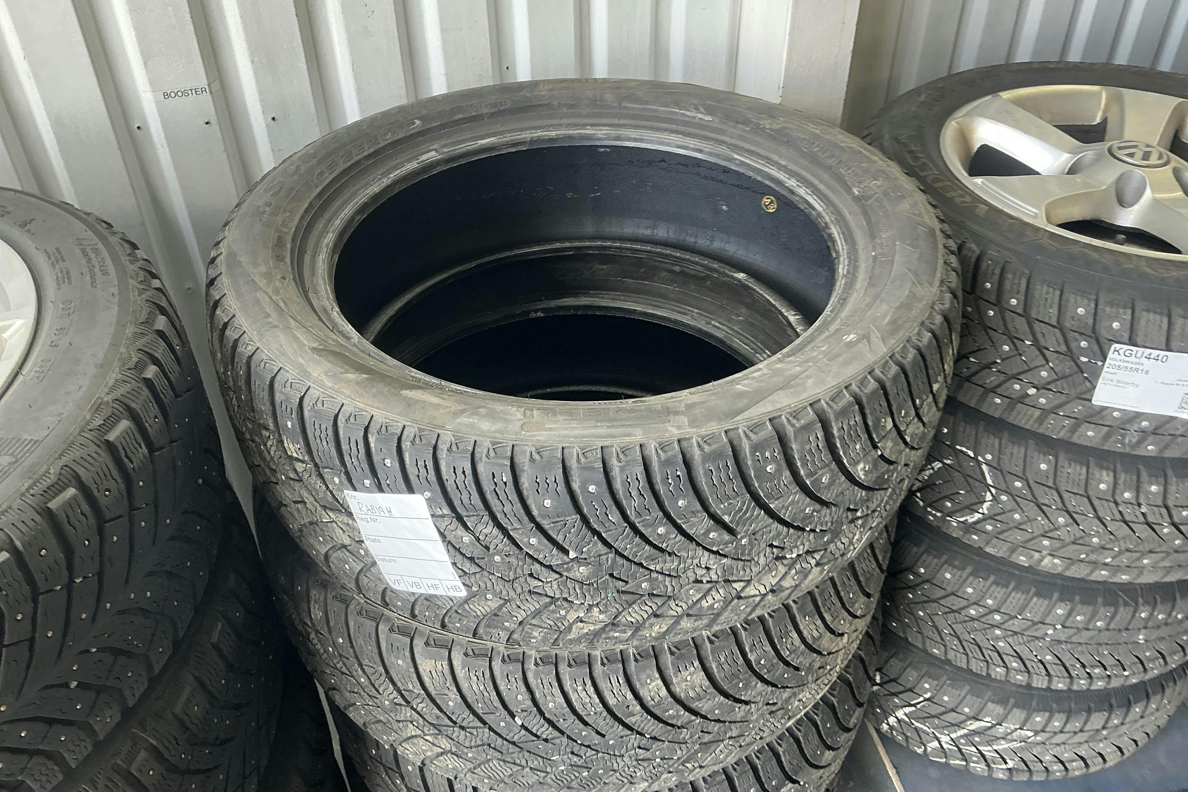 Vehicle Image 15