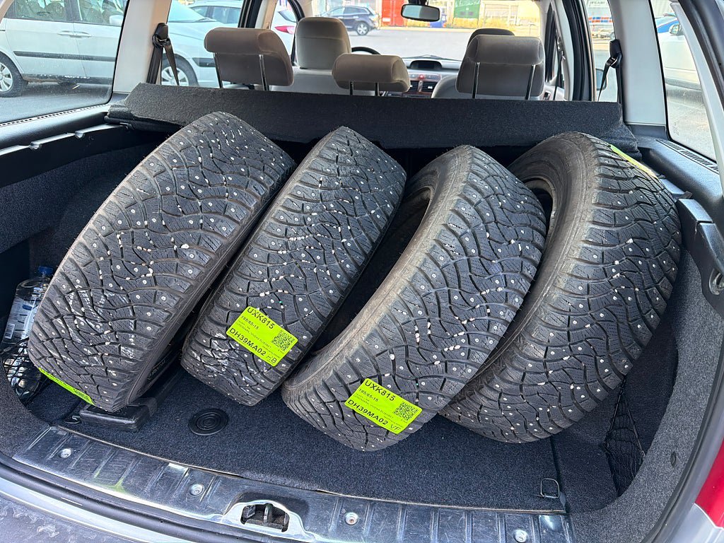 Vehicle Image 9