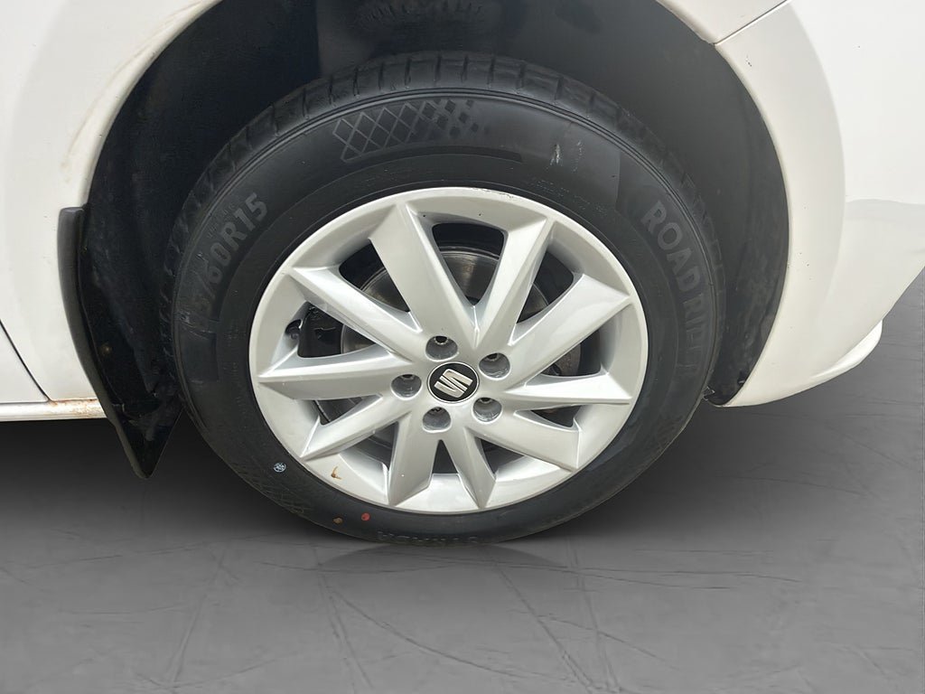 Vehicle Image 23
