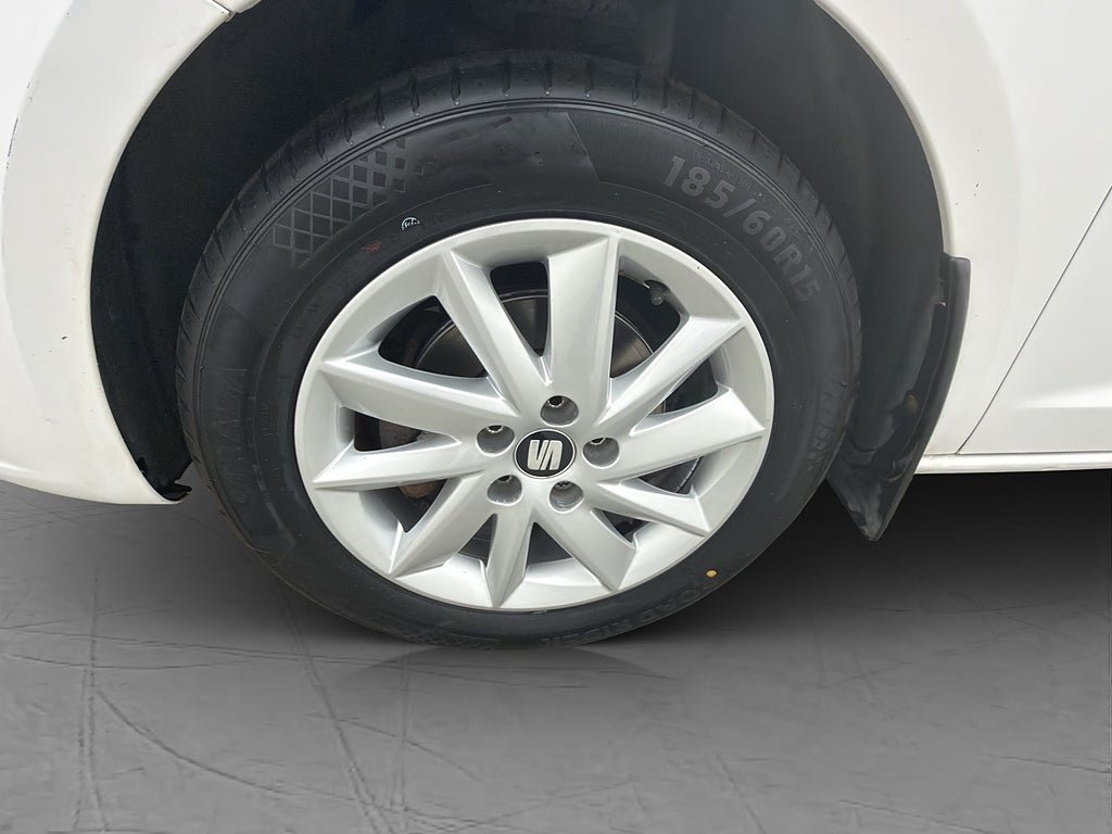 Vehicle Image 24