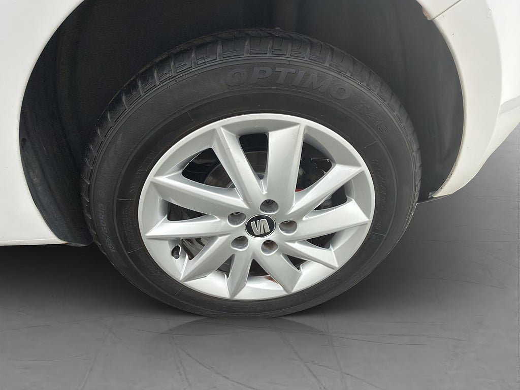 Vehicle Image 25
