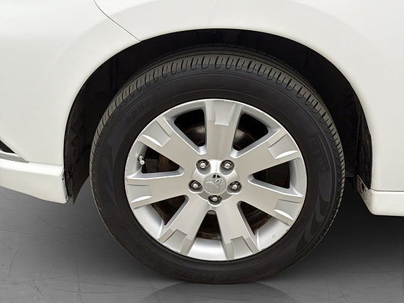 Vehicle Image 24