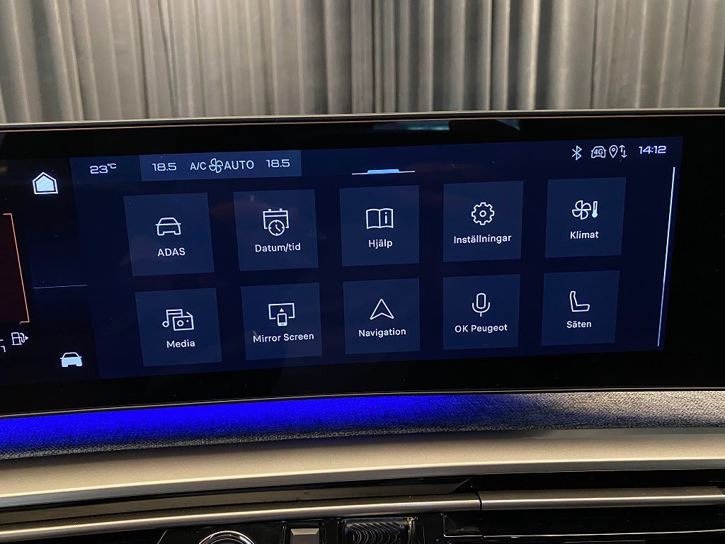 Vehicle Image 22