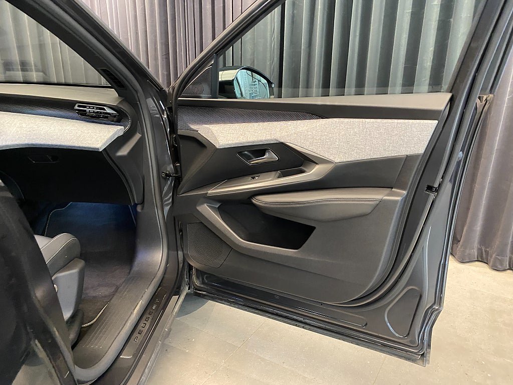 Vehicle Image 39