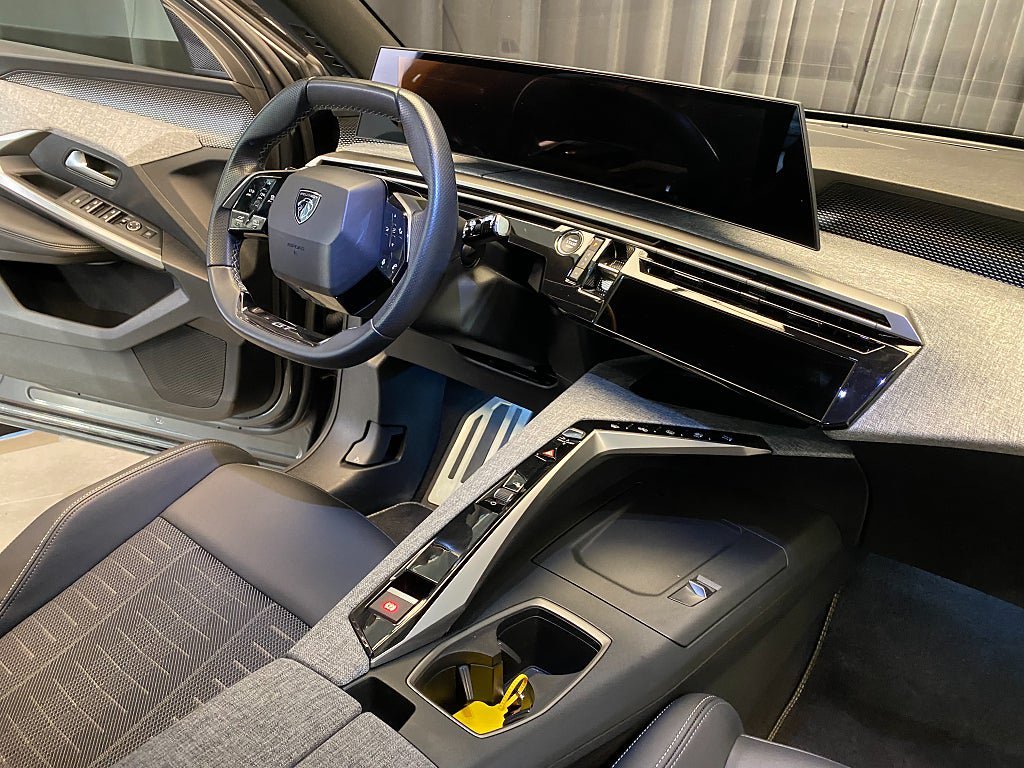 Vehicle Image 41
