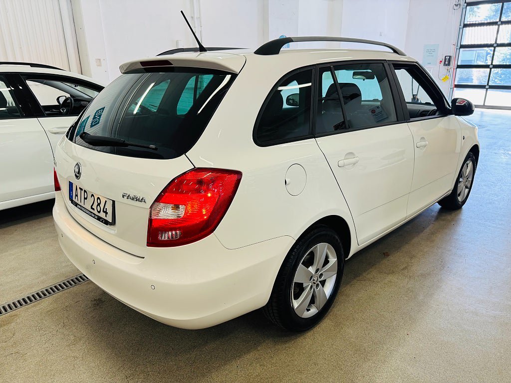 Vehicle Image 15
