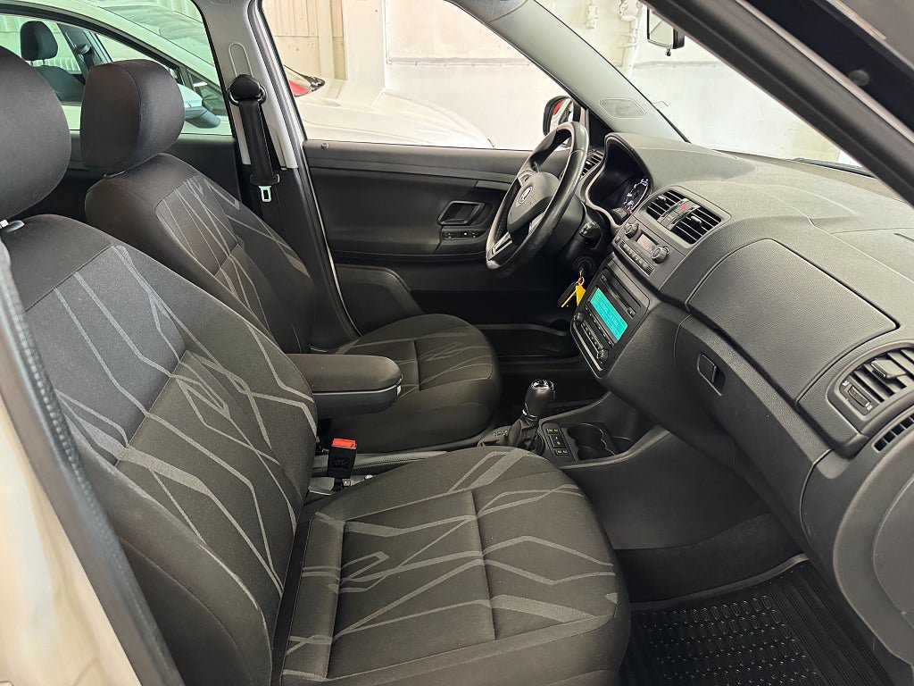 Vehicle Image 17