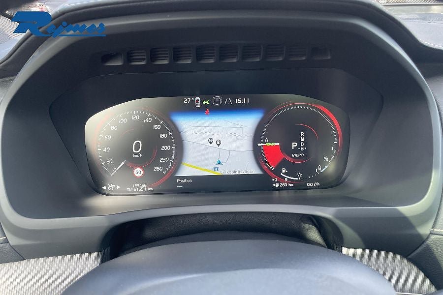 Vehicle Image 26