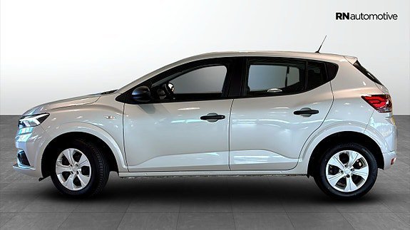 Vehicle Image 13