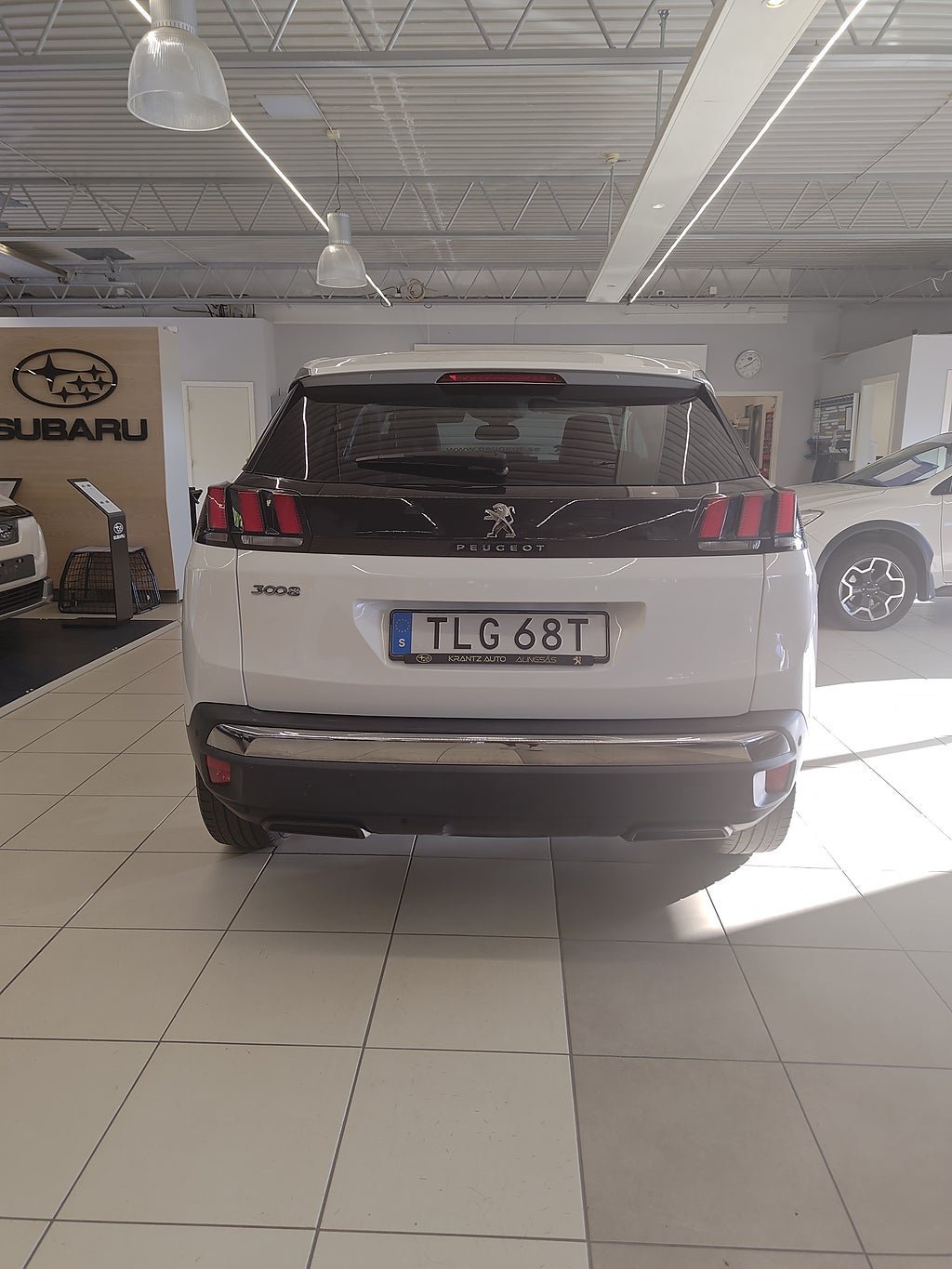 Vehicle Image 8