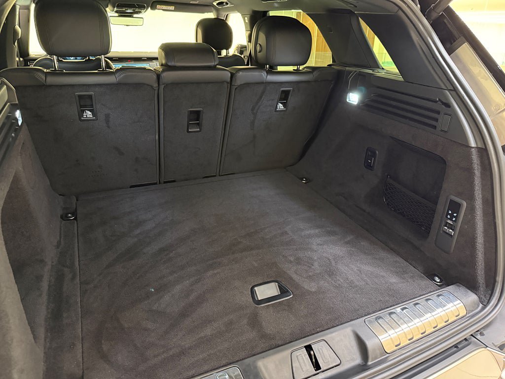 Vehicle Image 22