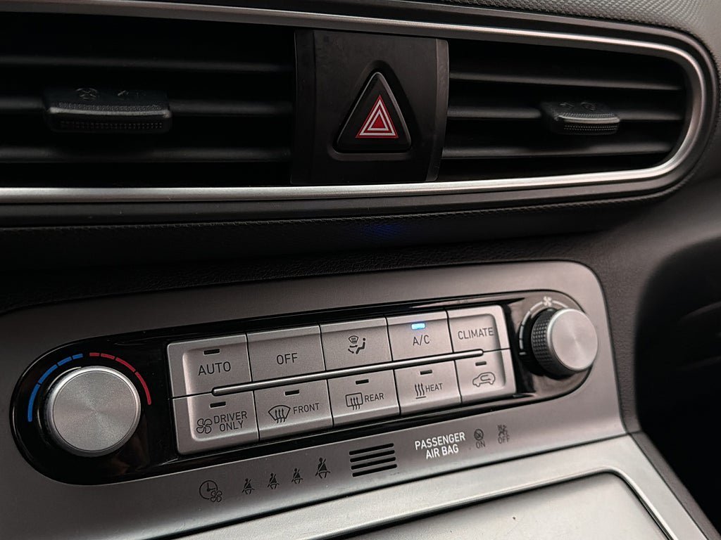 Vehicle Image 22