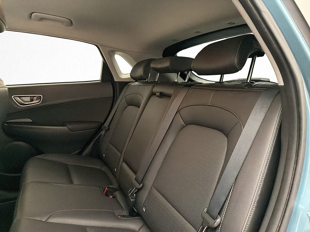 Vehicle Image 26