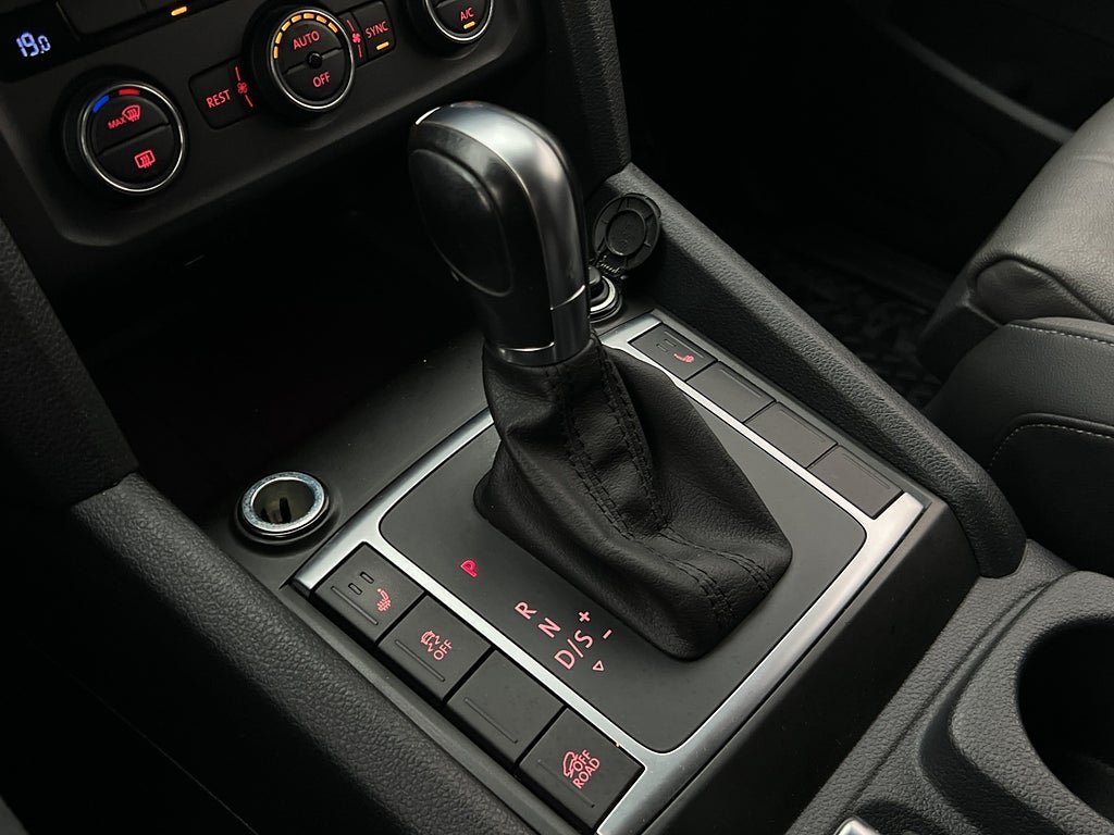 Vehicle Image 26