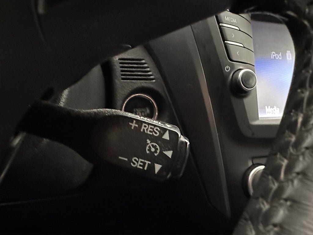 Vehicle Image 23