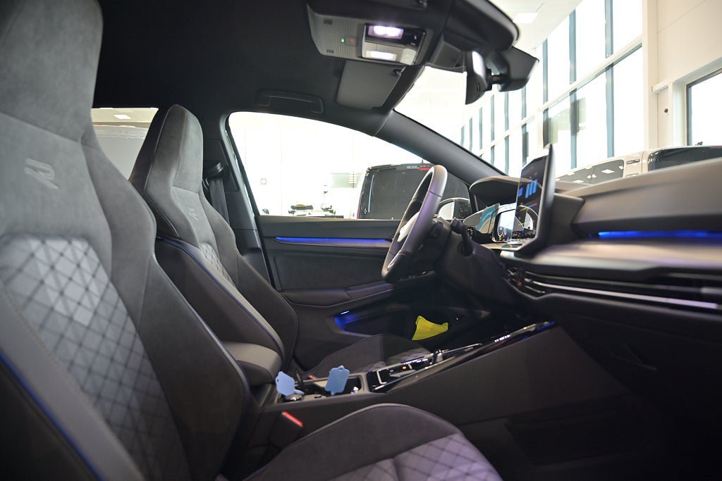 Vehicle Image 22
