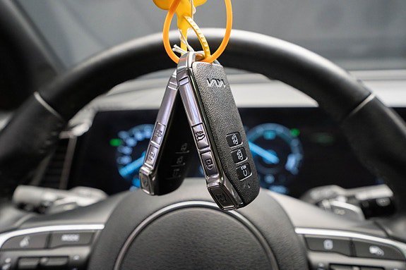 Vehicle Image 26