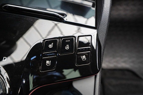 Vehicle Image 27