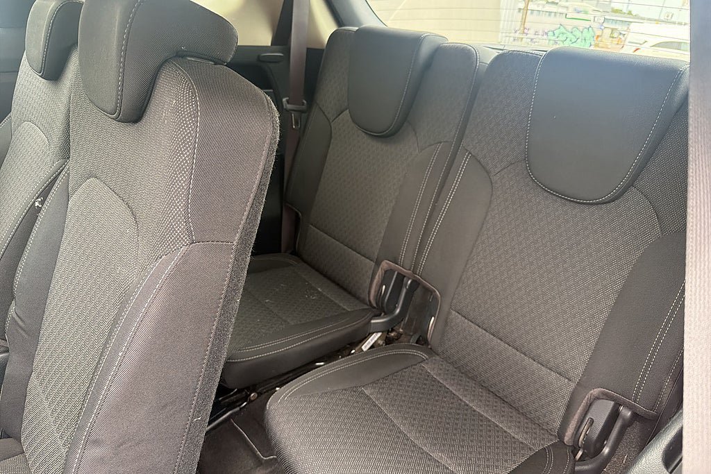 Vehicle Image 17