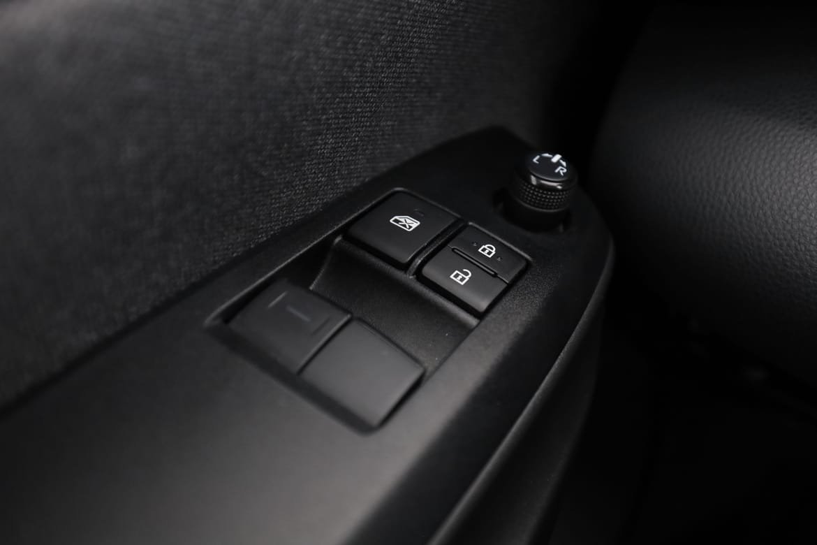 Vehicle Image 32