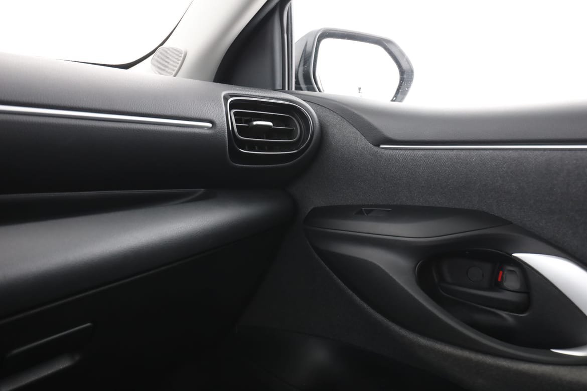 Vehicle Image 33