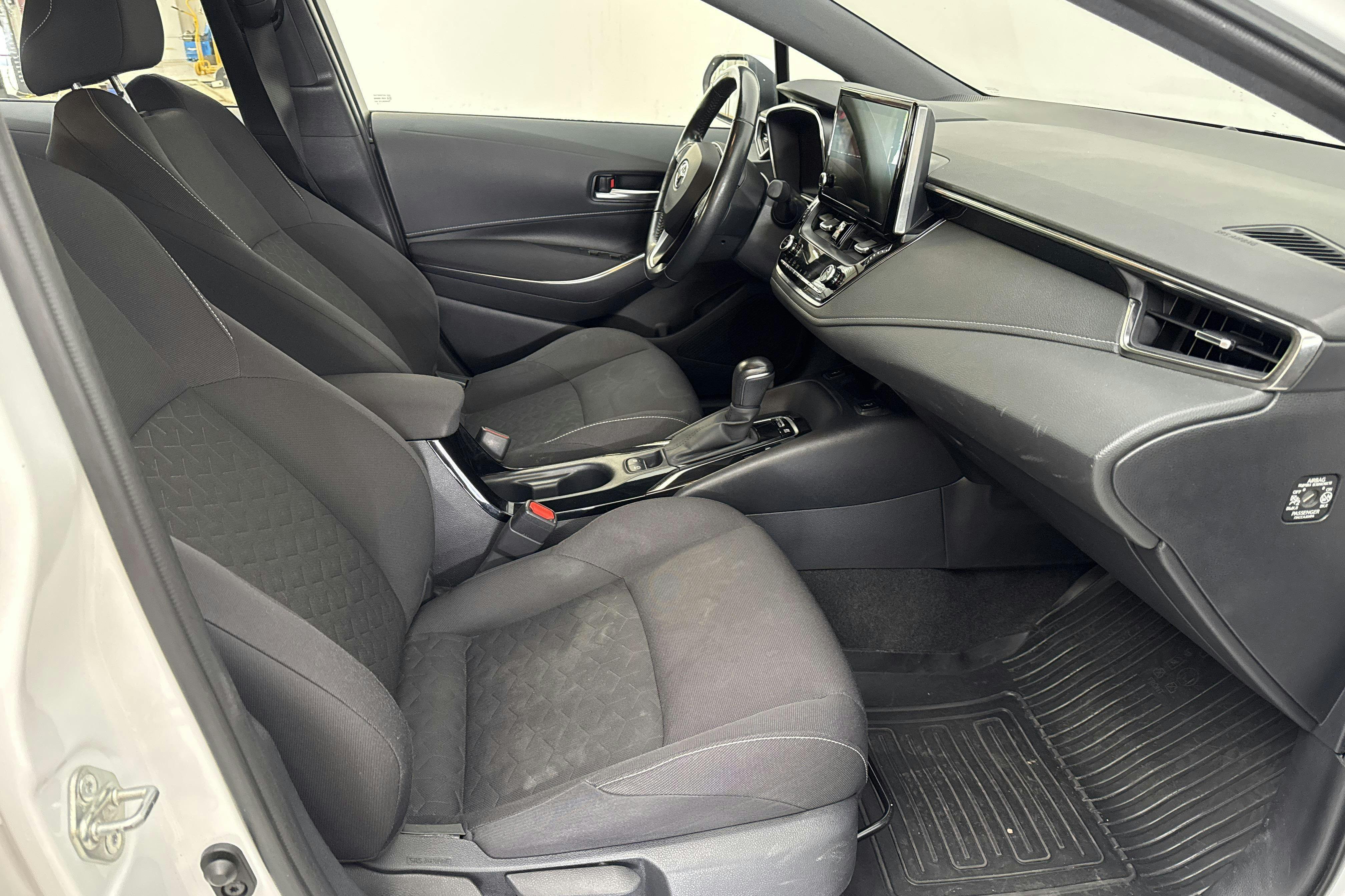 Vehicle Image 7