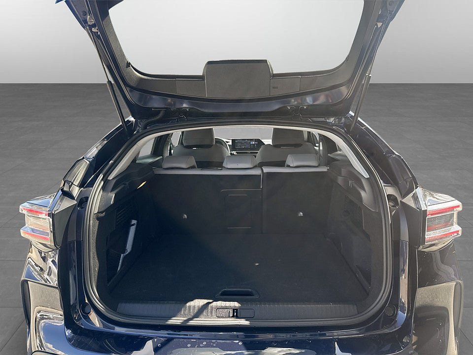 Vehicle Image 15