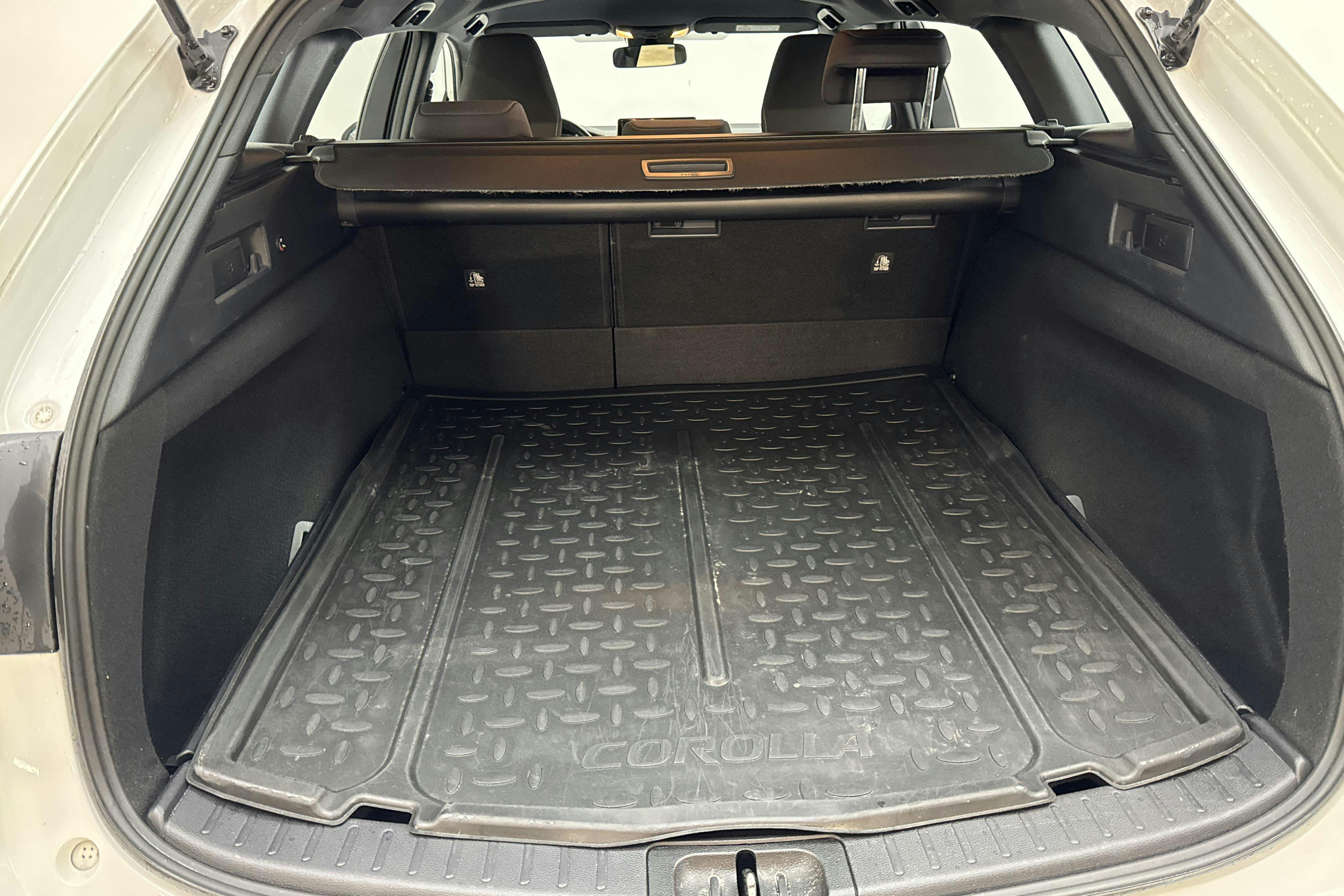 Vehicle Image 9