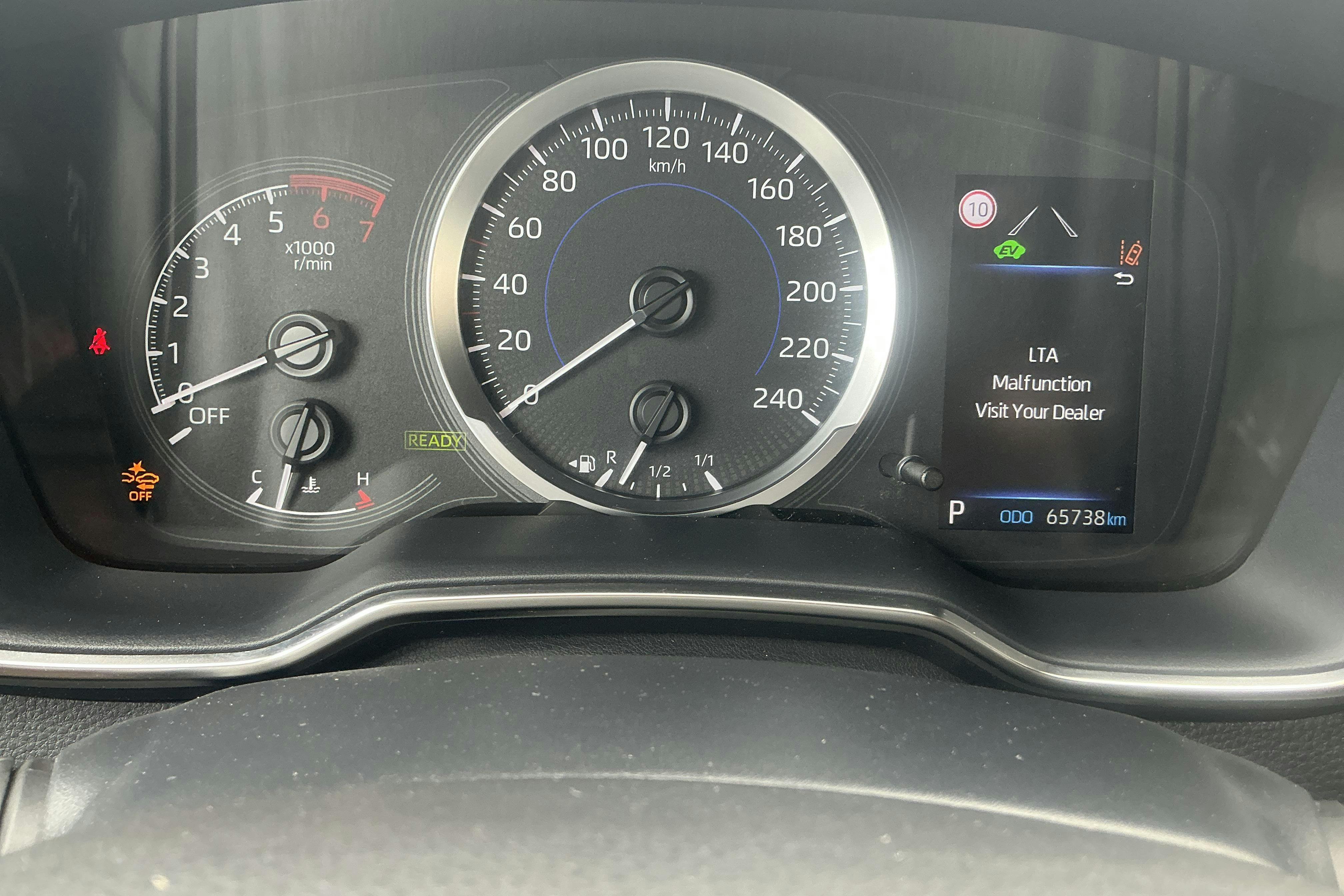 Vehicle Image 10