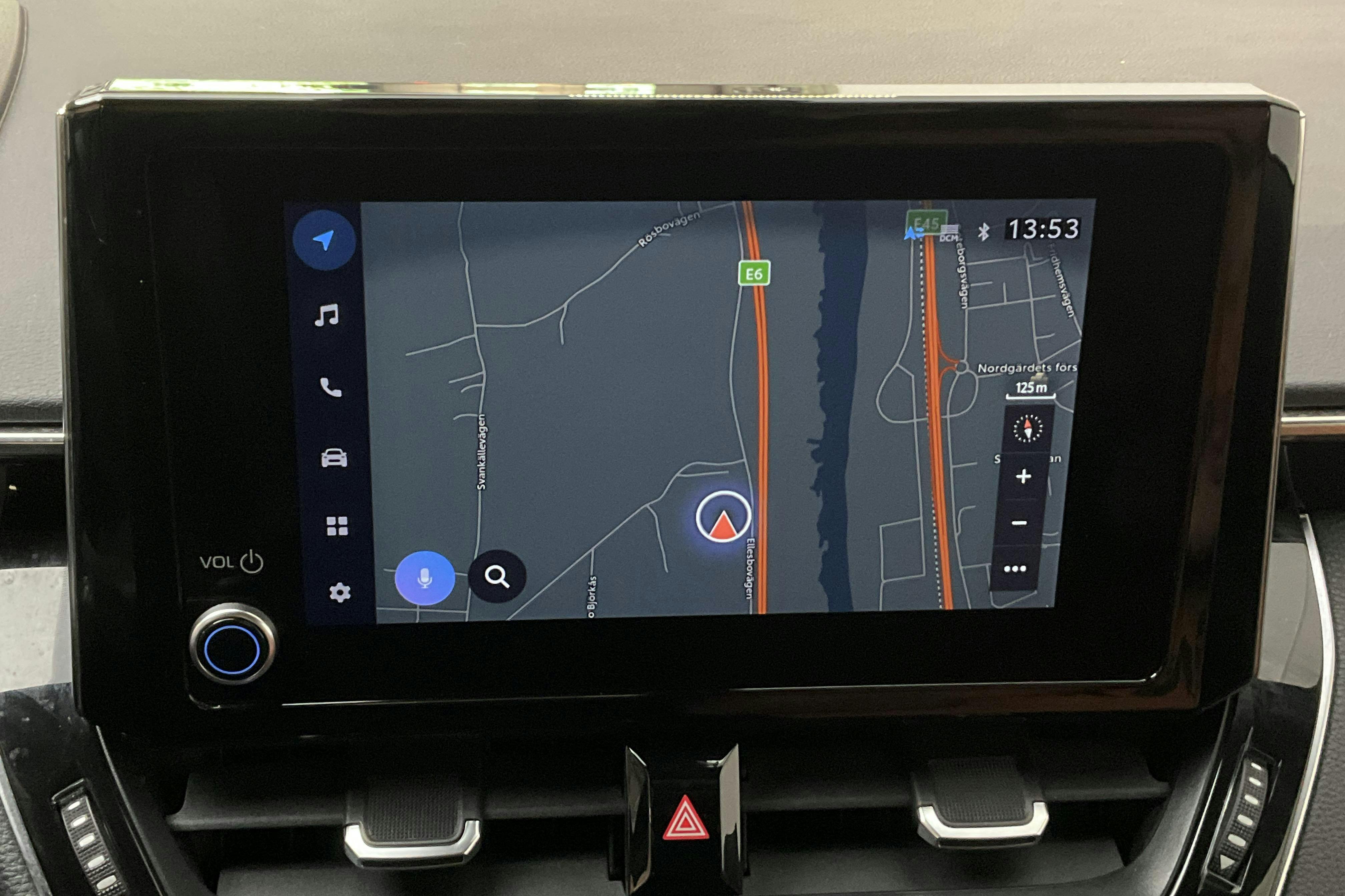 Vehicle Image 11
