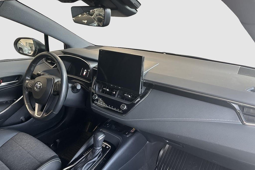 Vehicle Image 9