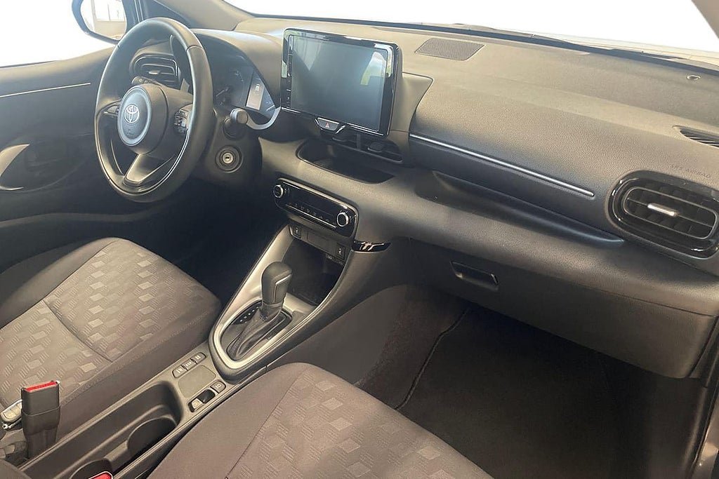Vehicle Image 7