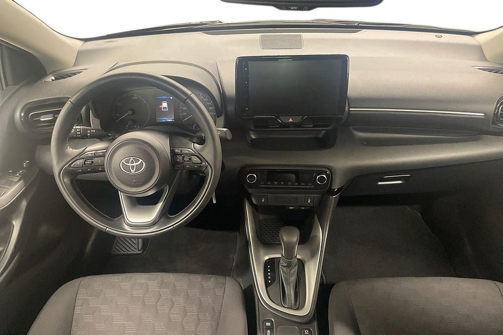 Vehicle Image 10