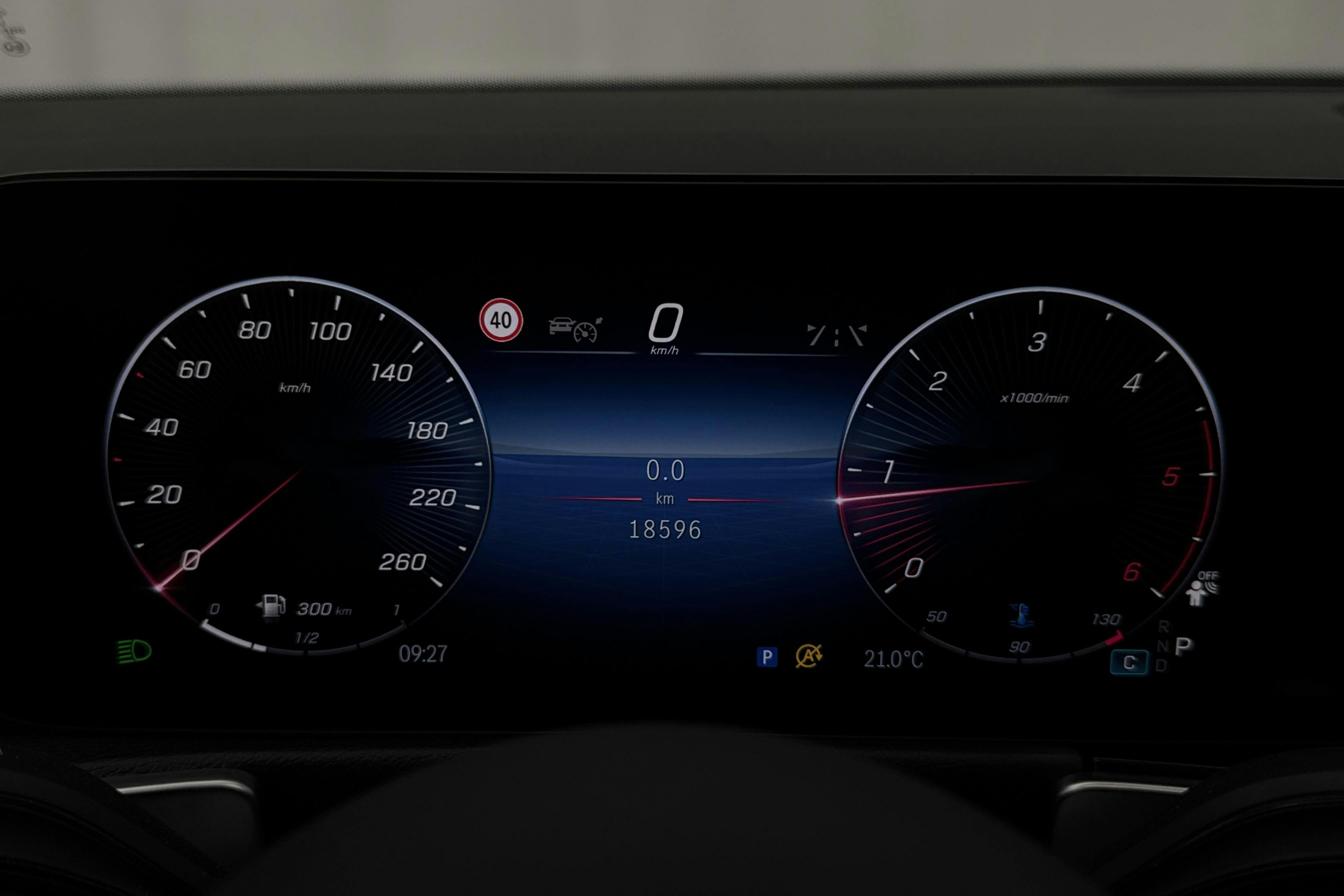 Vehicle Image 10