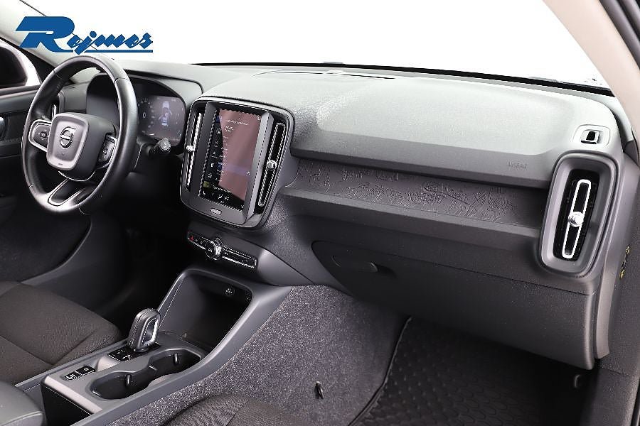 Vehicle Image 22