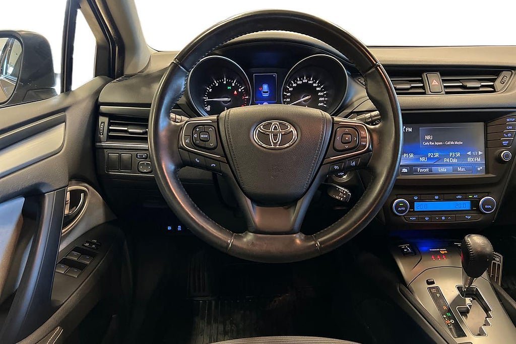 Vehicle Image 11
