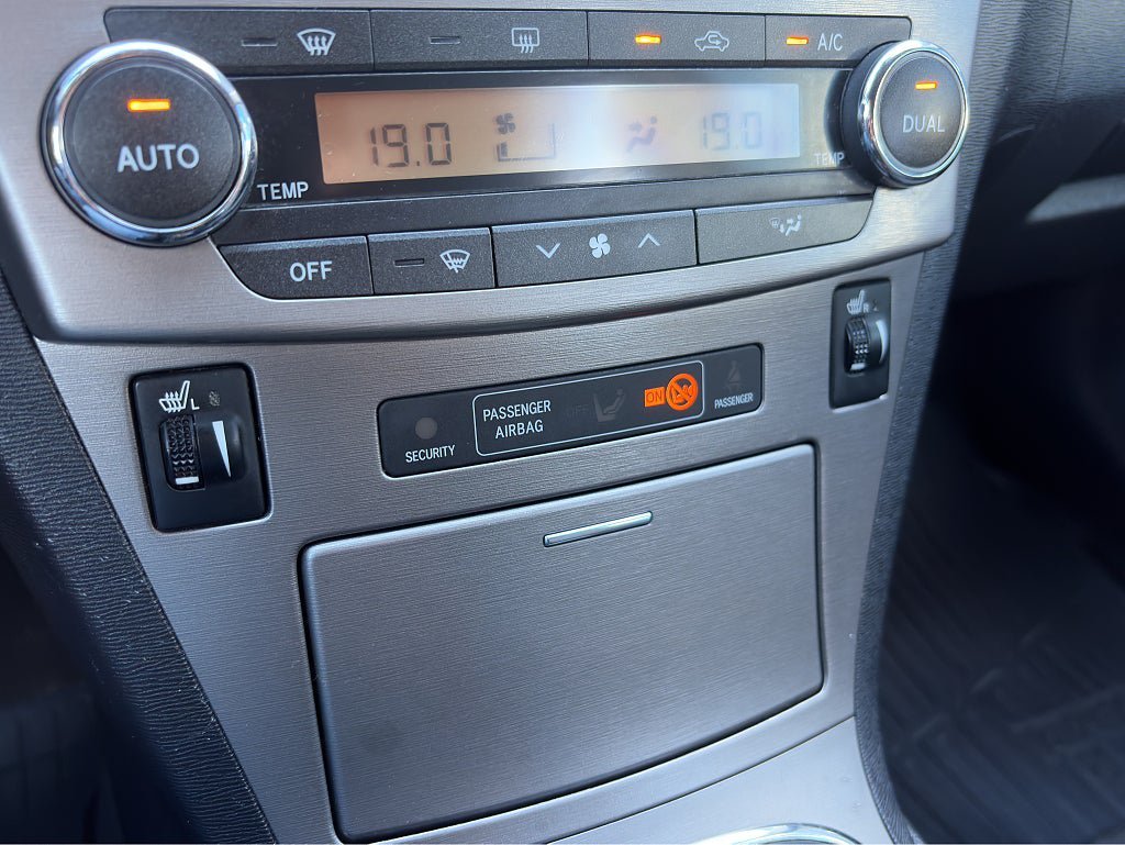 Vehicle Image 17
